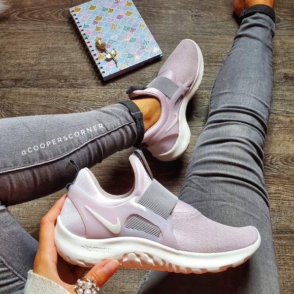 Nike Shoes - NEW Nike Renew